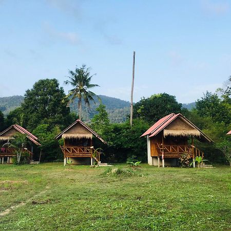 Seree Bungalows & Chill Bar Koh Chang Buitenkant foto