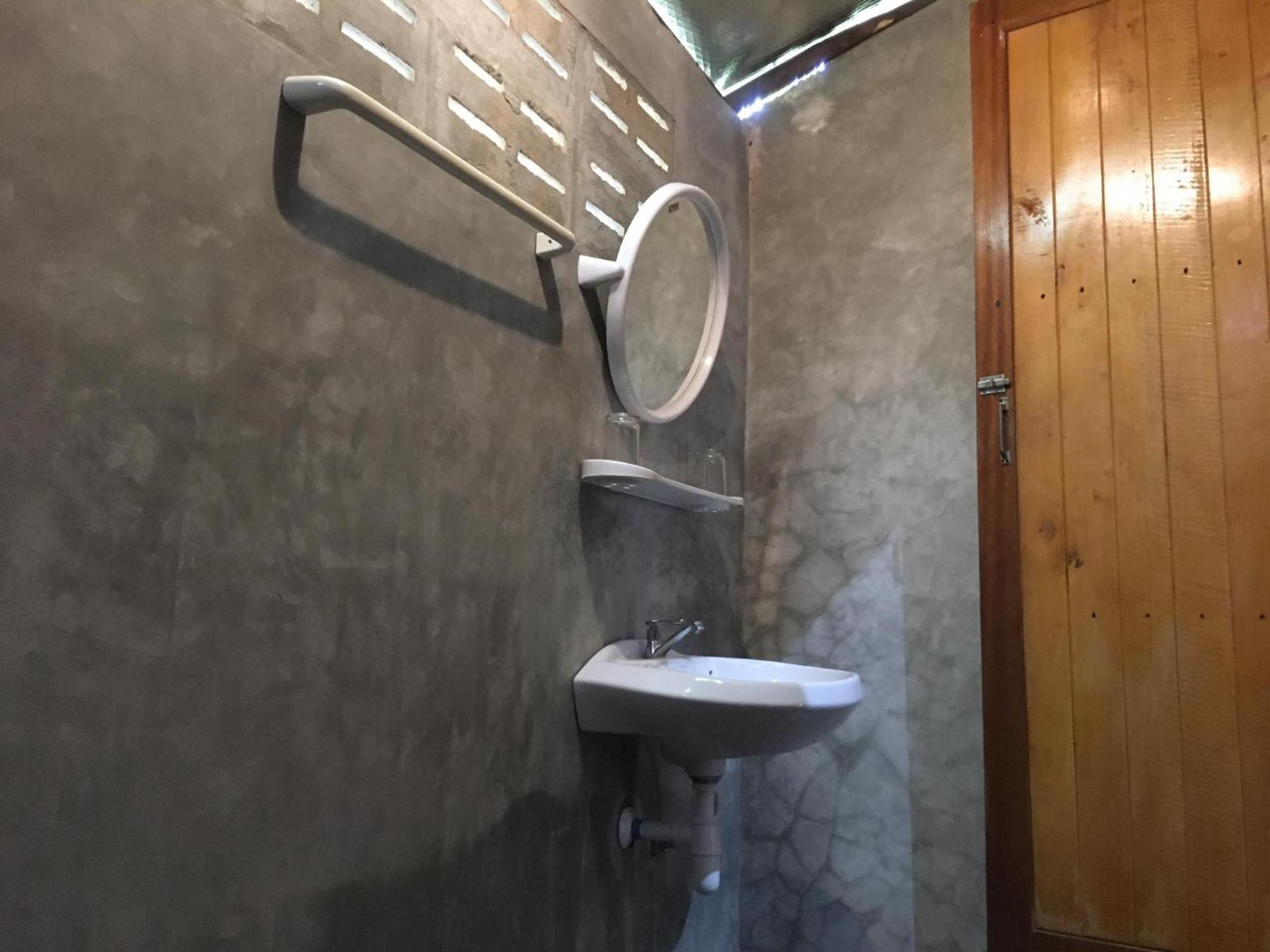 Seree Bungalows & Chill Bar Koh Chang Buitenkant foto