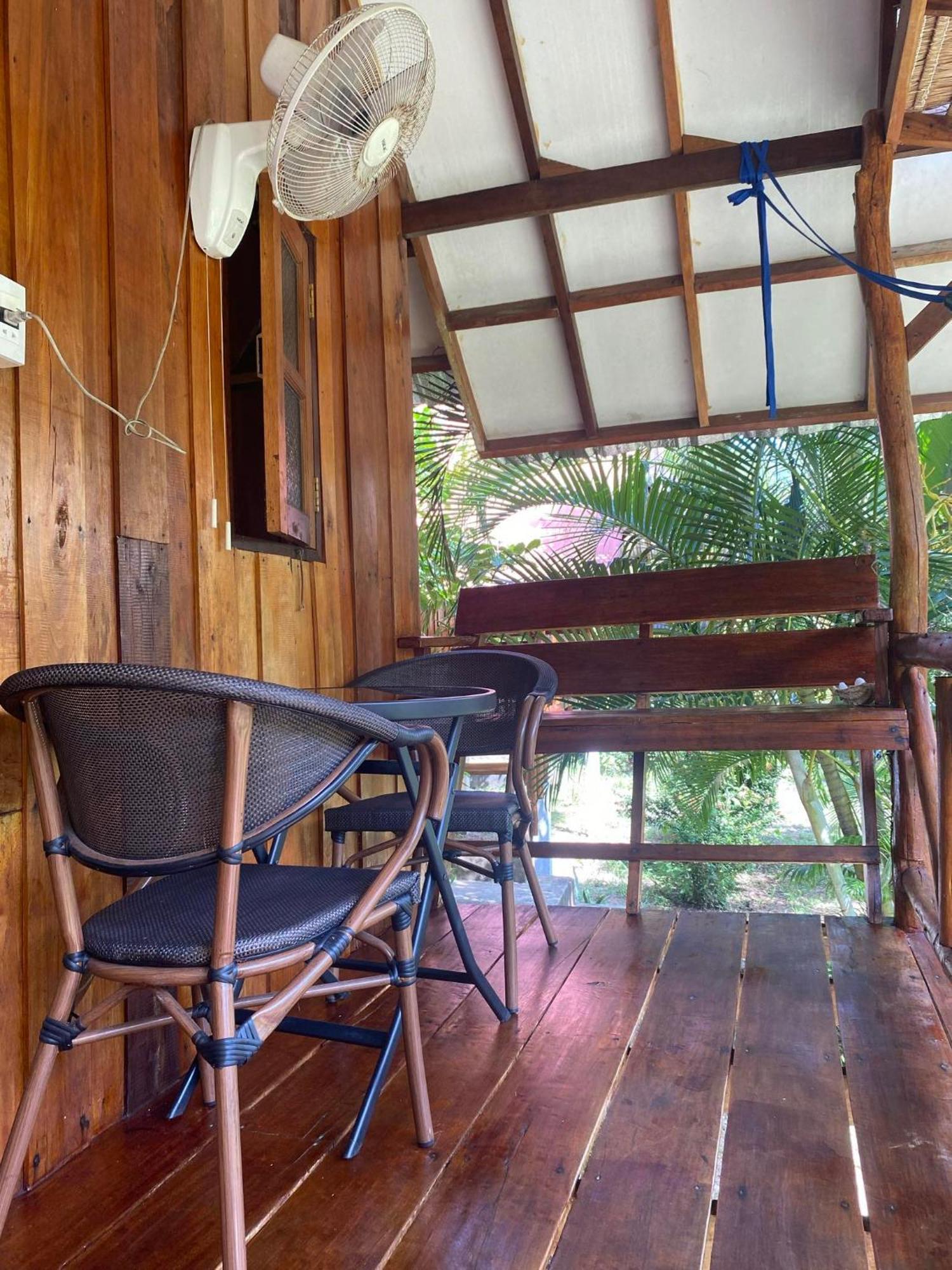 Seree Bungalows & Chill Bar Koh Chang Buitenkant foto